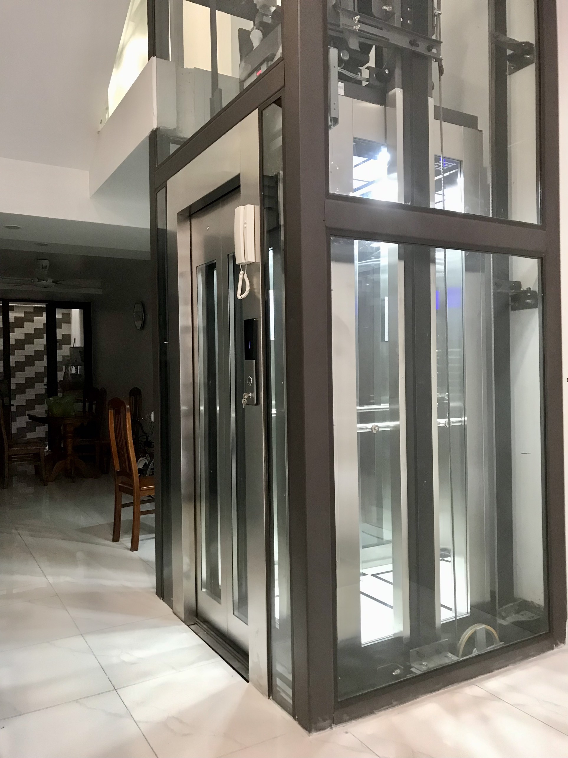 Bàn giao thang máy kính đi vào sử dụng tại Đông Khê, Ngô Quyền, Hải Phòng