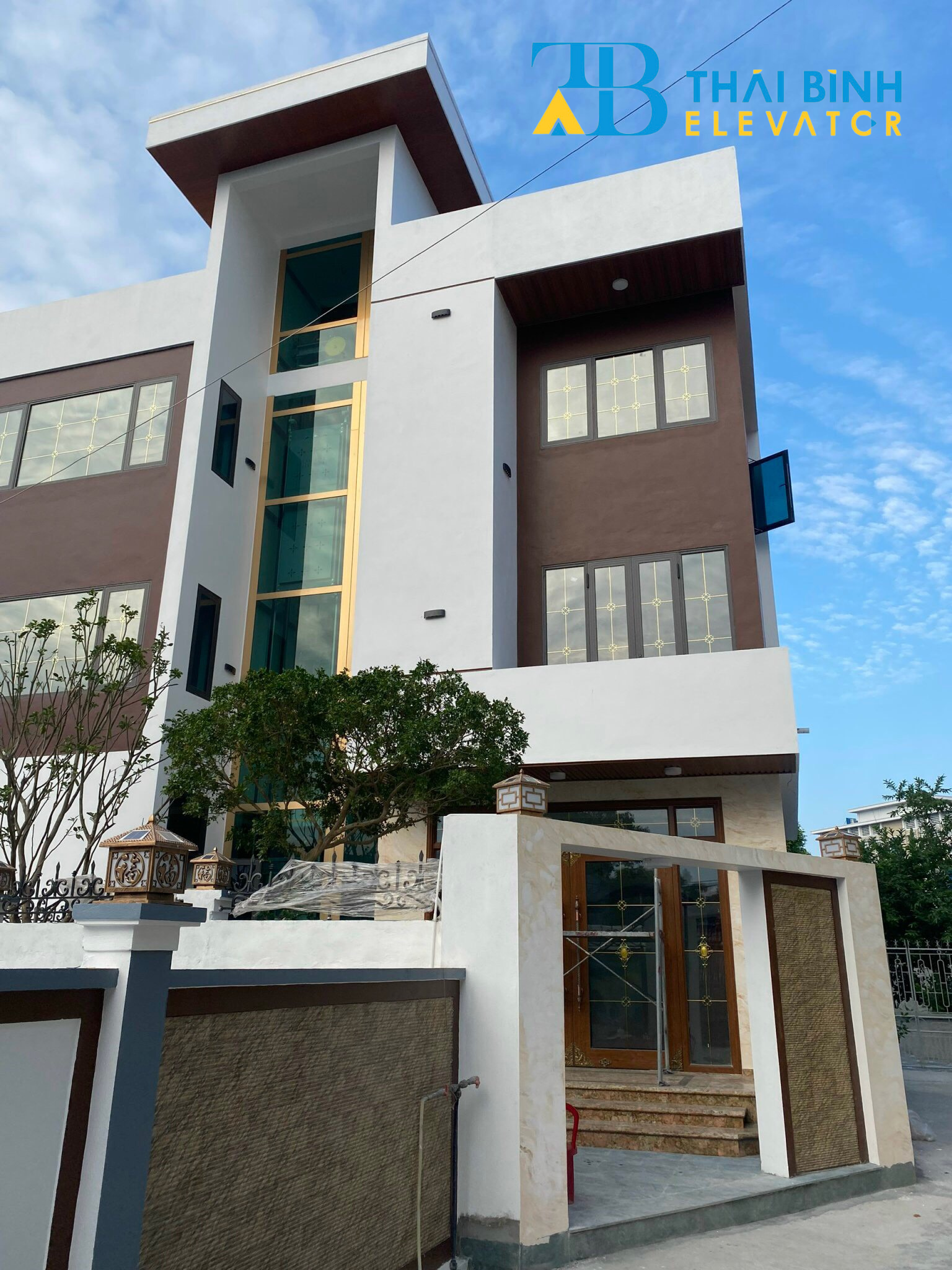 Kiểm định, bóc băng keo bàn giao thang đi vào sử dụng tại Tiền Hải - Thái Bình