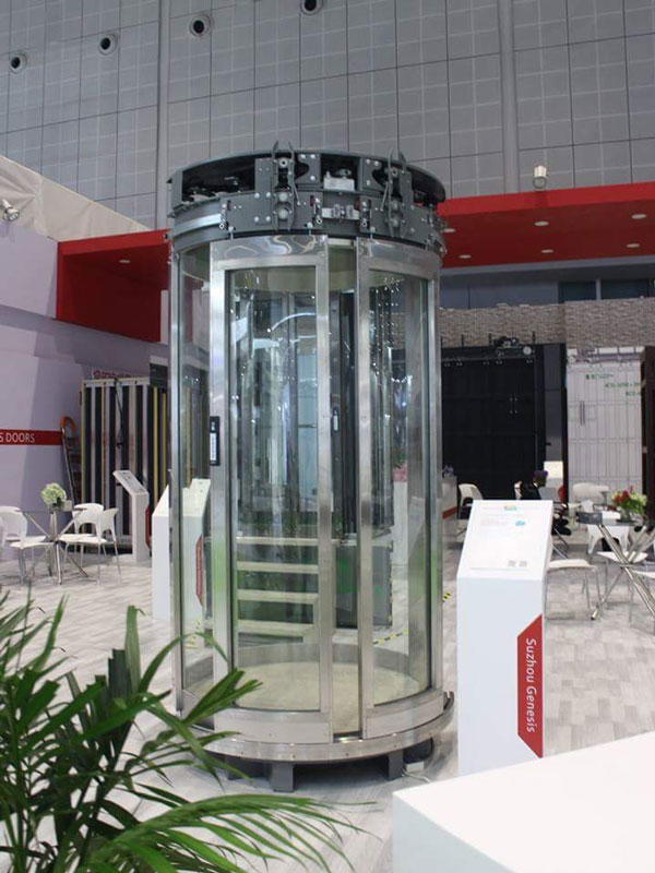 Thang máy lồng kính 02