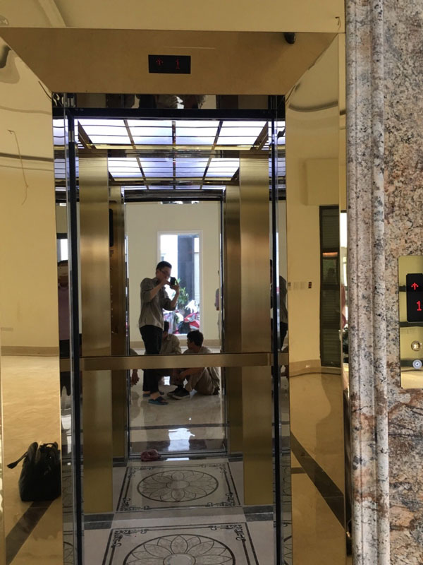 Thang máy tải khách 13
