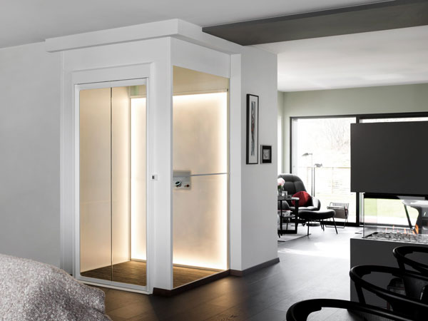 Có nên lắp đặt điều hòa cho thang máy gia đình không
