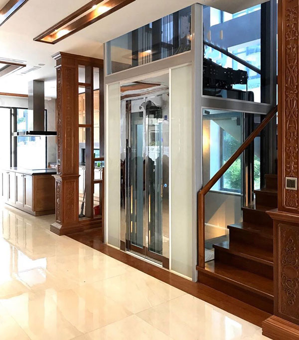 Thang máy lồng kính tại Quảng Ninh