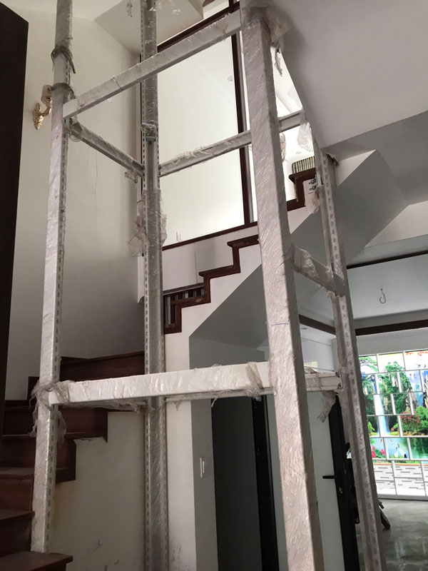 Thang máy tại Phù Yên Sơn La